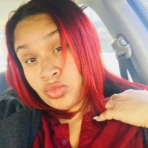 Meet your Posher, Shaina